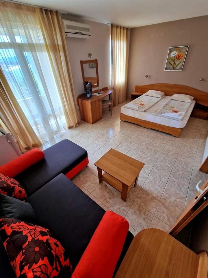 Family Hotel Selena Nesebar Exteriér fotografie